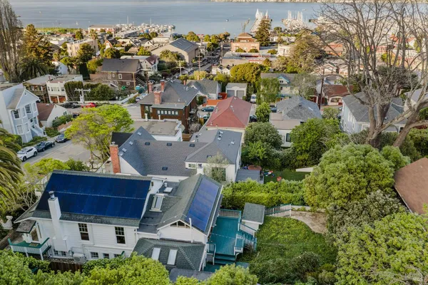$1,800,000 | 517 Pine Street, Sausalito, CA 94965