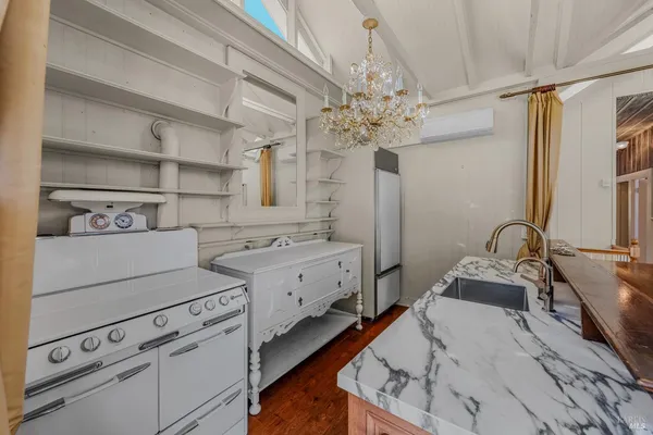 $1,800,000 | 517 Pine Street, Sausalito, CA 94965