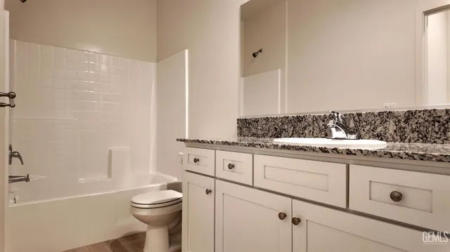 $423,780 | Undisclosed Address, Bakersfield, CA 93307