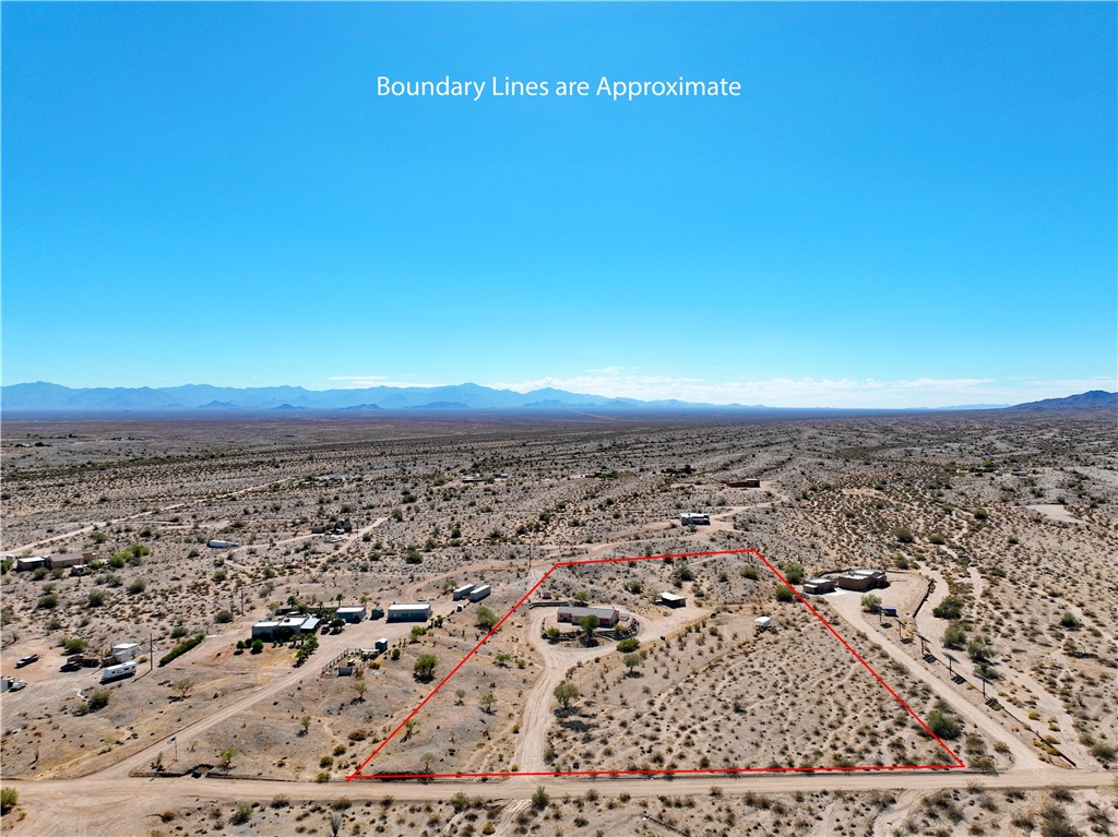 16876 Lawton Road Yucca, AZ 86438 - Photo 39 of 41