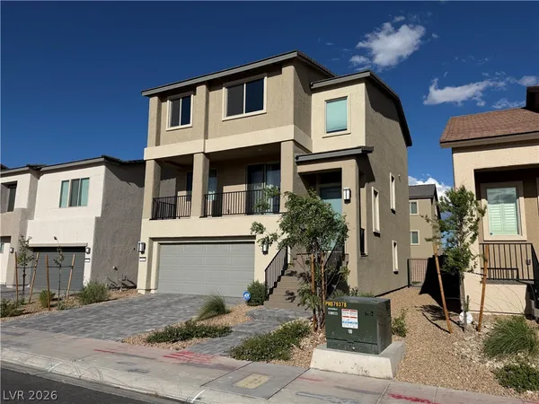 $2,895 | 7346 Pioneer Way, Las Vegas, NV 89113