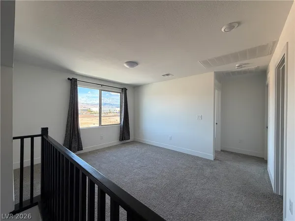 $2,895 | 7346 Pioneer Way, Las Vegas, NV 89113
