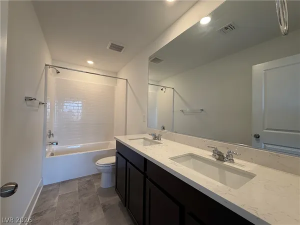 $2,895 | 7346 Pioneer Way, Las Vegas, NV 89113