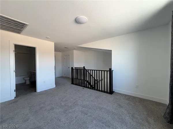 $2,895 | 7346 Pioneer Way, Las Vegas, NV 89113