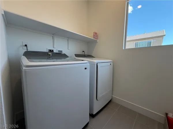 $2,895 | 7346 Pioneer Way, Las Vegas, NV 89113