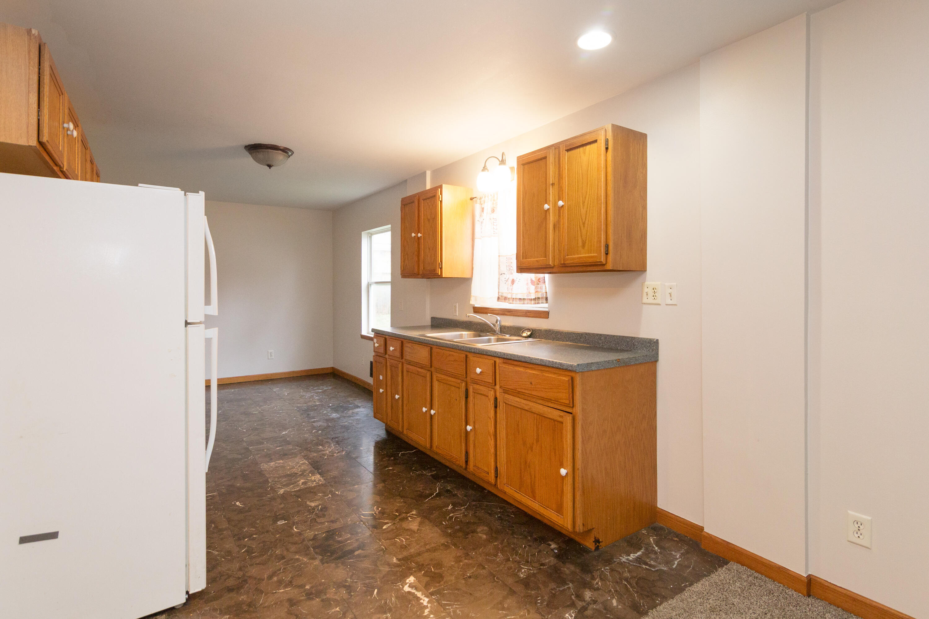 6824 West Mill Road, Unit 6826 Milwaukee, WI 53218 - Photo 7 of 13 6738-w-mill-rd-milwaukee_0108