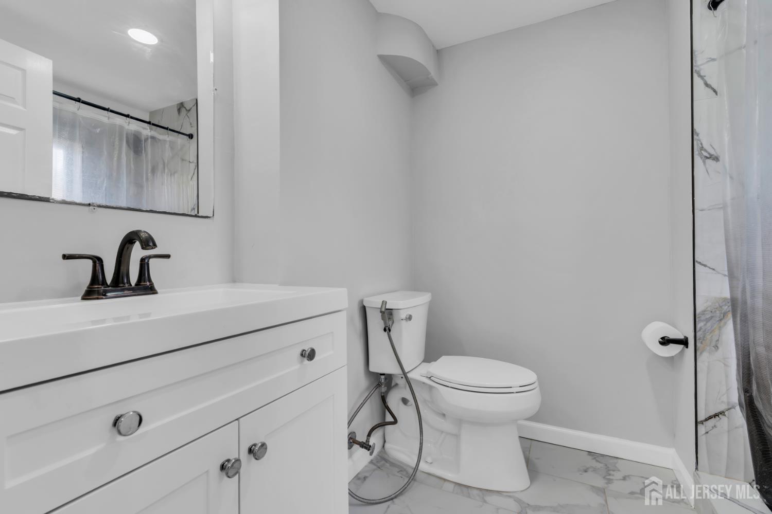 125 Jeff Street Edison, NJ 08837 - Photo 32 of 45