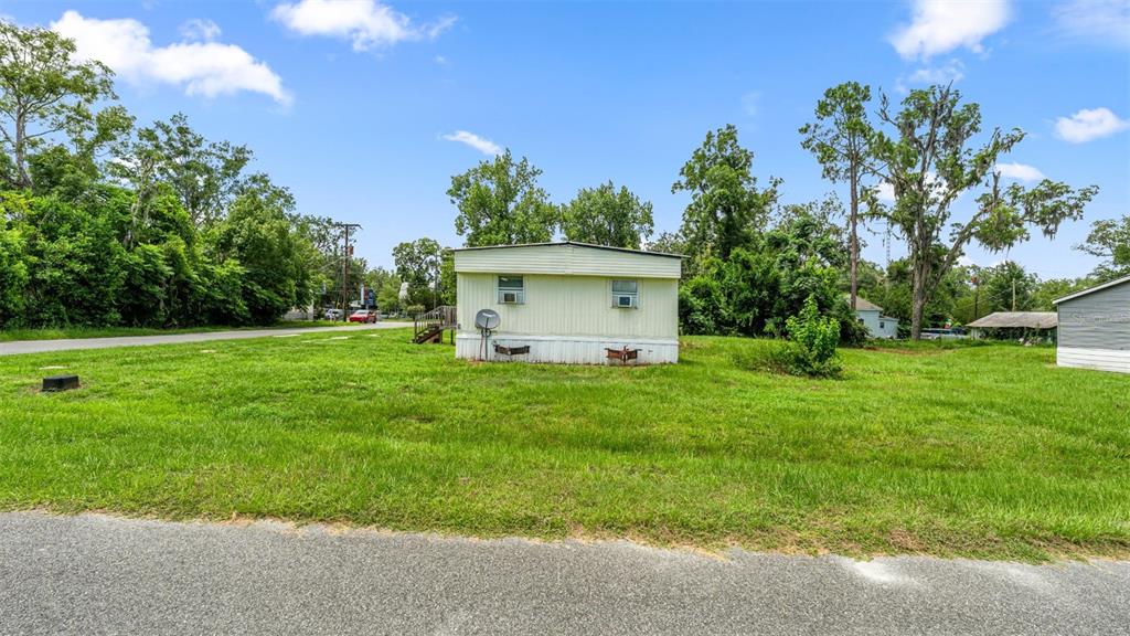 5383 Orange Street Hampton, FL 32044 - Photo 4 of 7