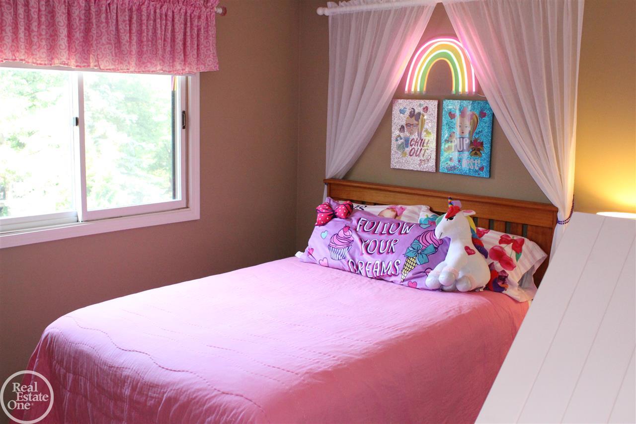 20295 Dunham Road Clinton Township, MI 48038 - Photo 13 of 32 Gallery Image 13