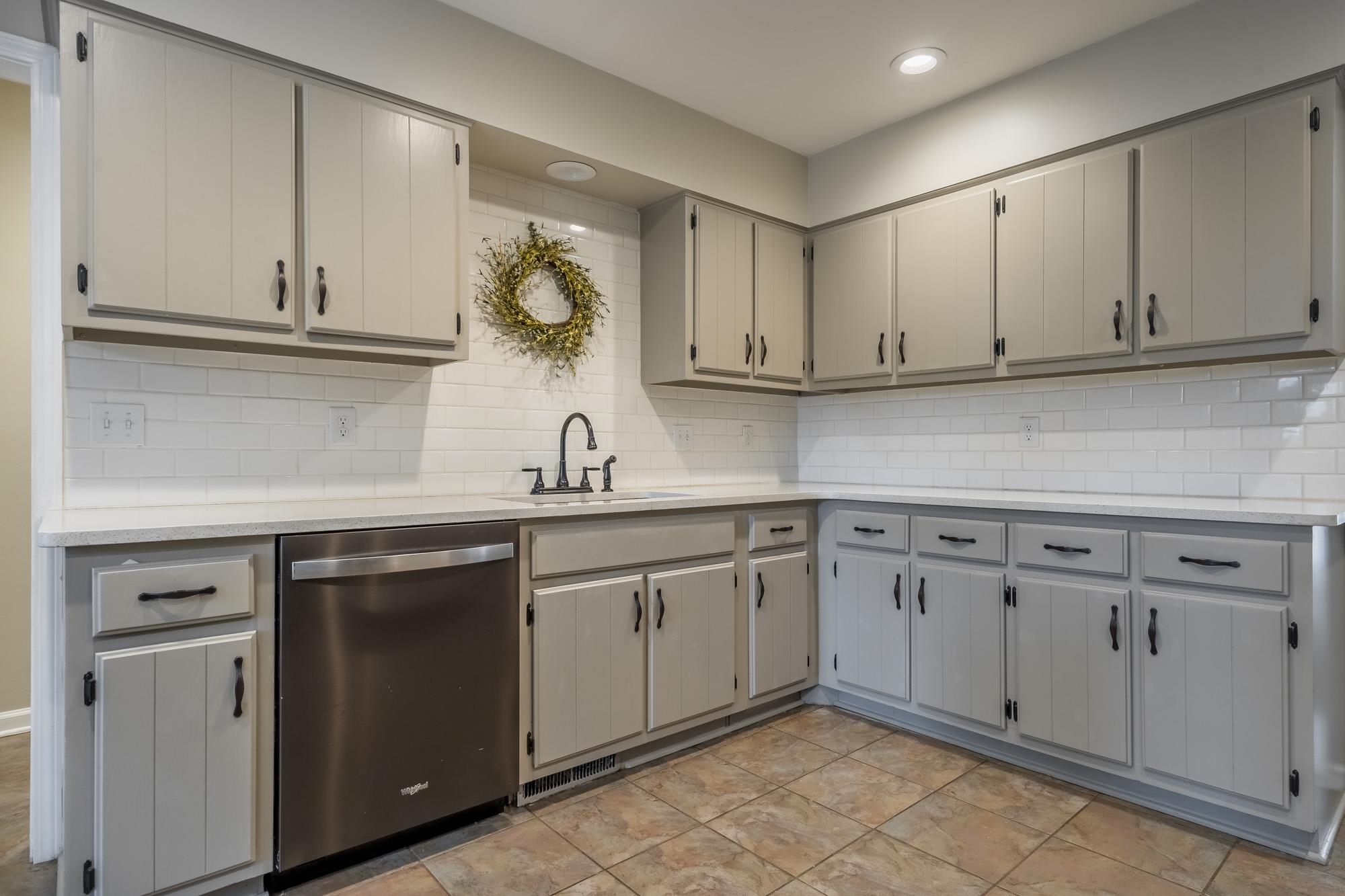 1770 Magnolia Tree Road Germantown, TN 38138 - Photo 9 of 24 Gallery Image 9
