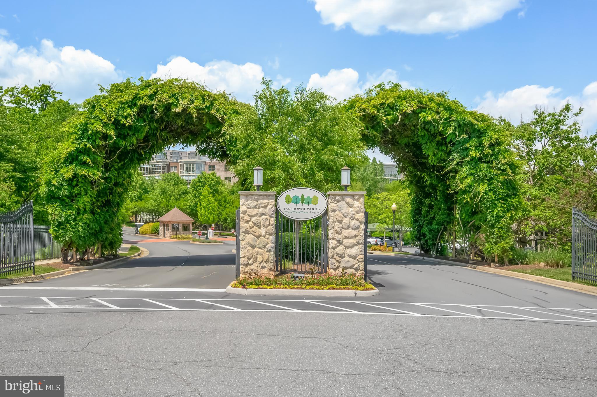 19385 Cypress Ridge Terrace, Unit 519 Leesburg, VA 20176 - Photo 34 of 43 Lansdowne Woods entry