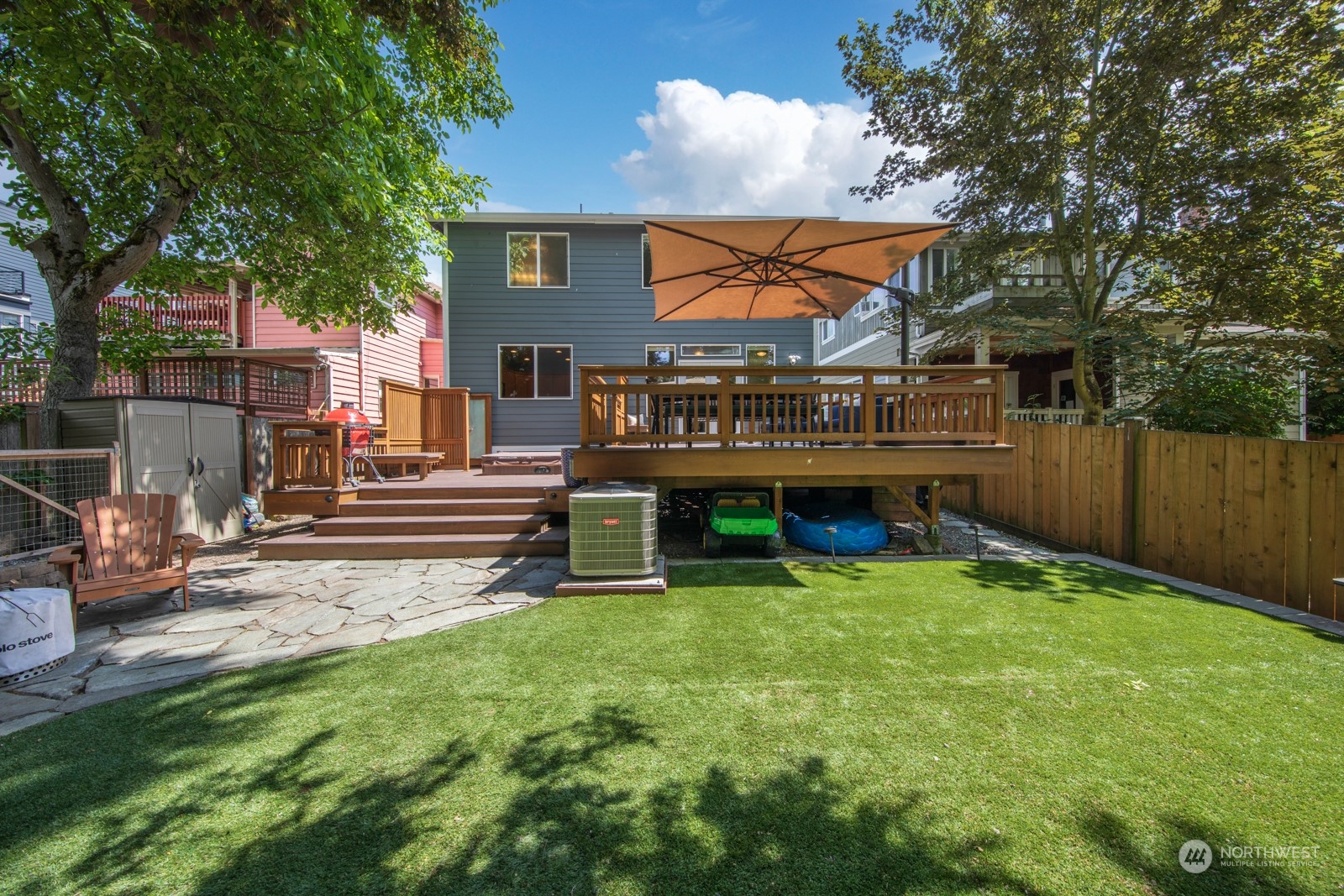 319 18th Avenue Seattle, WA 98122 - Photo 36 of 38 a view of a house with a yard porch and sitting area