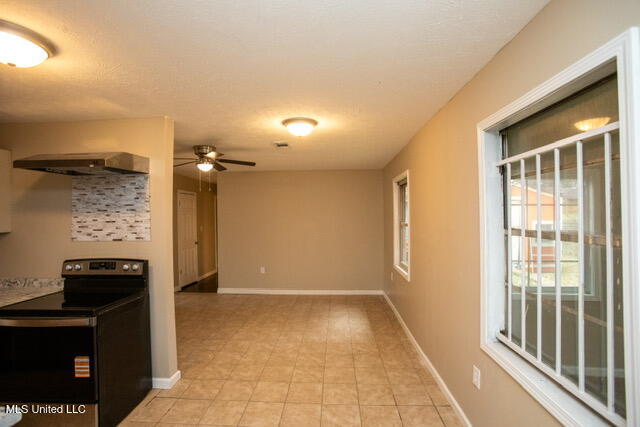 3725 Thomas Jefferson Road Jackson, MS 39213 - Photo 5 of 20 Kitchen/Dining