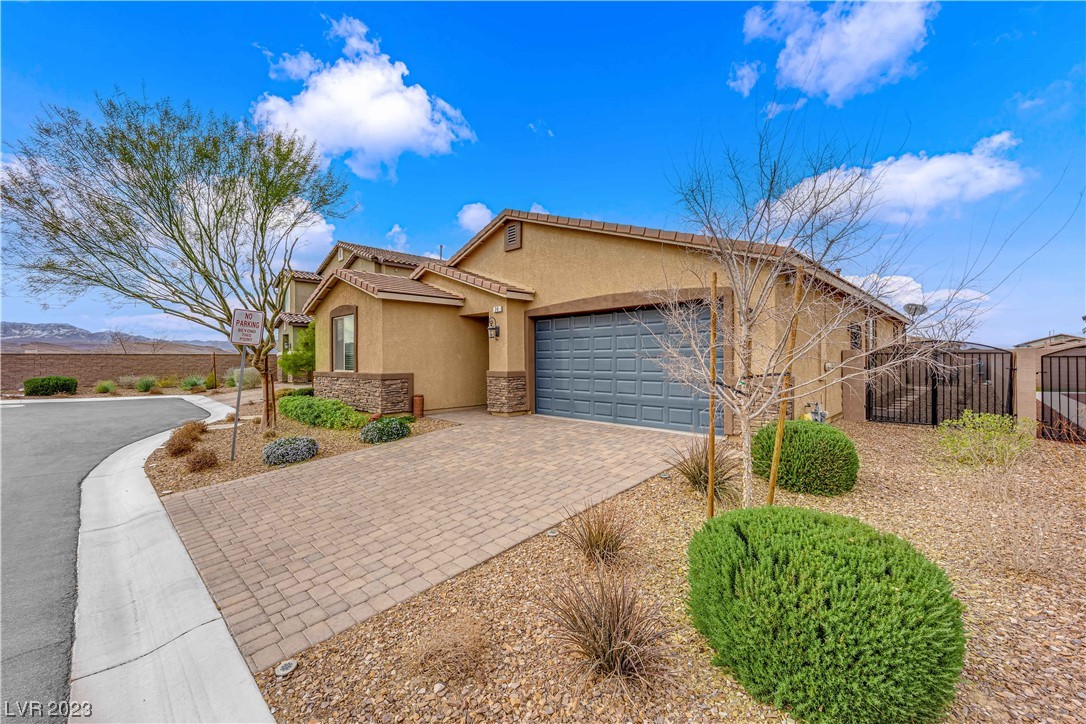 28 Arcturus Ridge Way Las Vegas, NV 89183 - Photo 3 of 51 Gallery Image 3