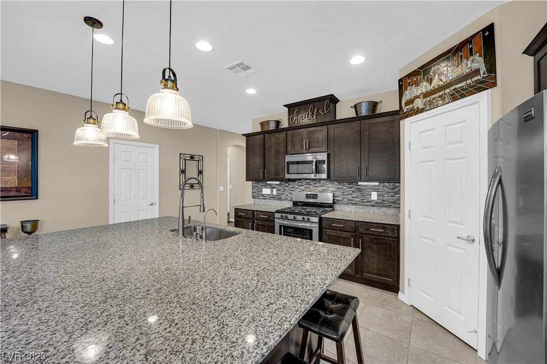 28 Arcturus Ridge Way Las Vegas, NV 89183 - Photo 8 of 51 Gallery Image 8
