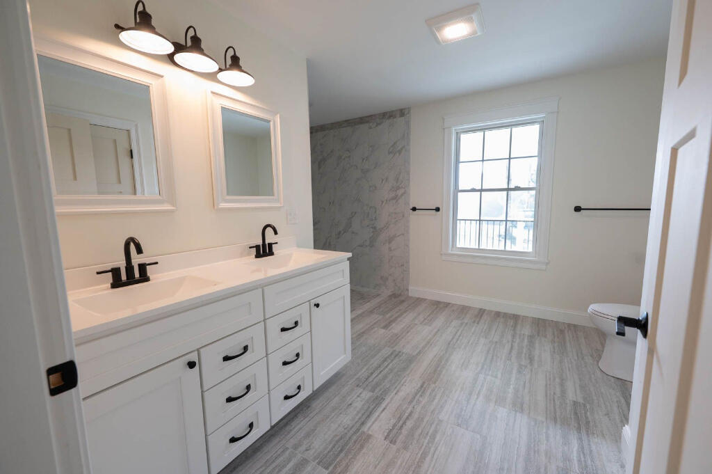 29 Pleasant Street Newcastle, ME 04553 - Photo 21 of 55 20