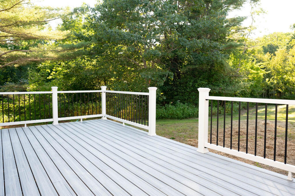 29 Pleasant Street Newcastle, ME 04553 - Photo 26 of 55 25