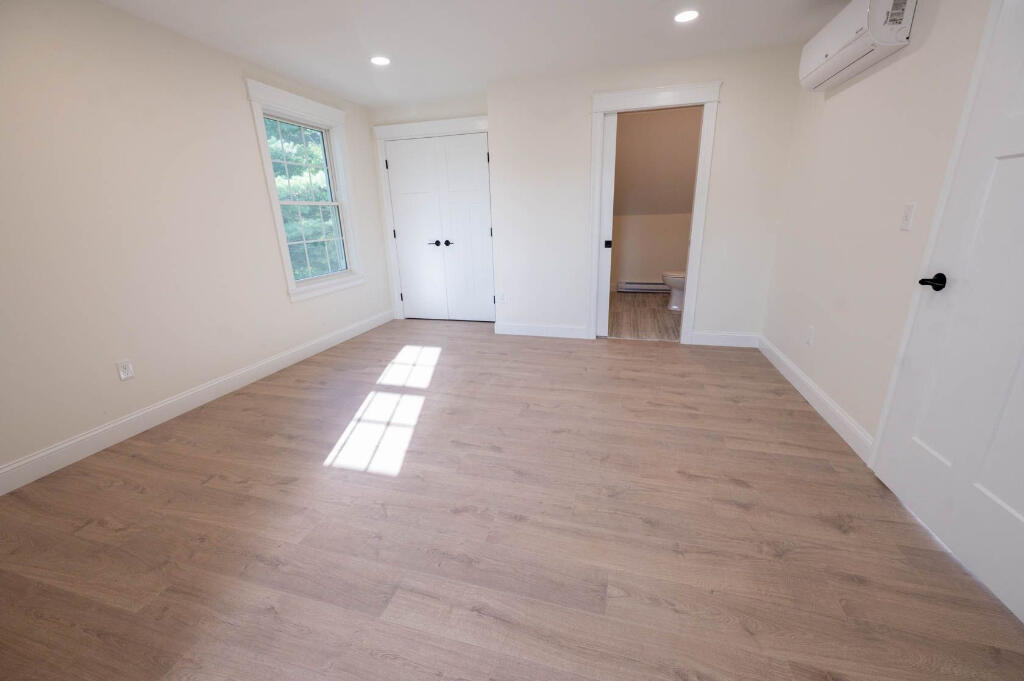 29 Pleasant Street Newcastle, ME 04553 - Photo 32 of 55 31