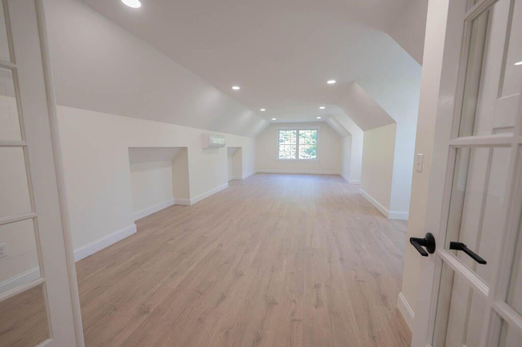 29 Pleasant Street Newcastle, ME 04553 - Photo 44 of 55 43