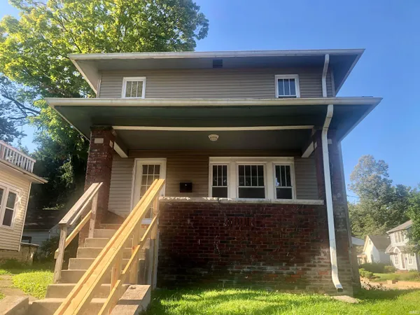 $3,600 | 600 East 1st Street, Bloomington, IN 47401