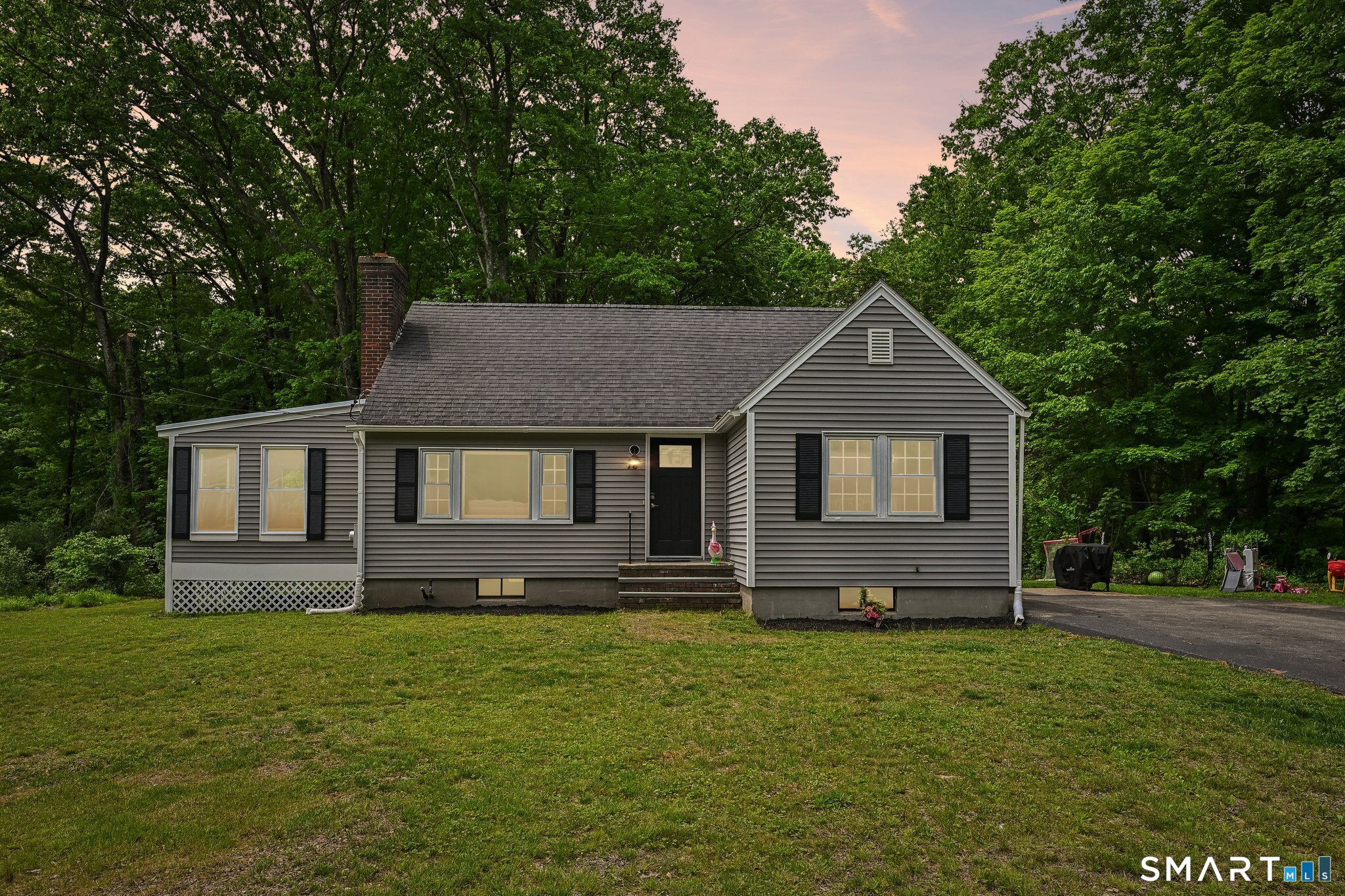 19 Carleton Road Leicester, MA 01542 - Photo 22 of 27
