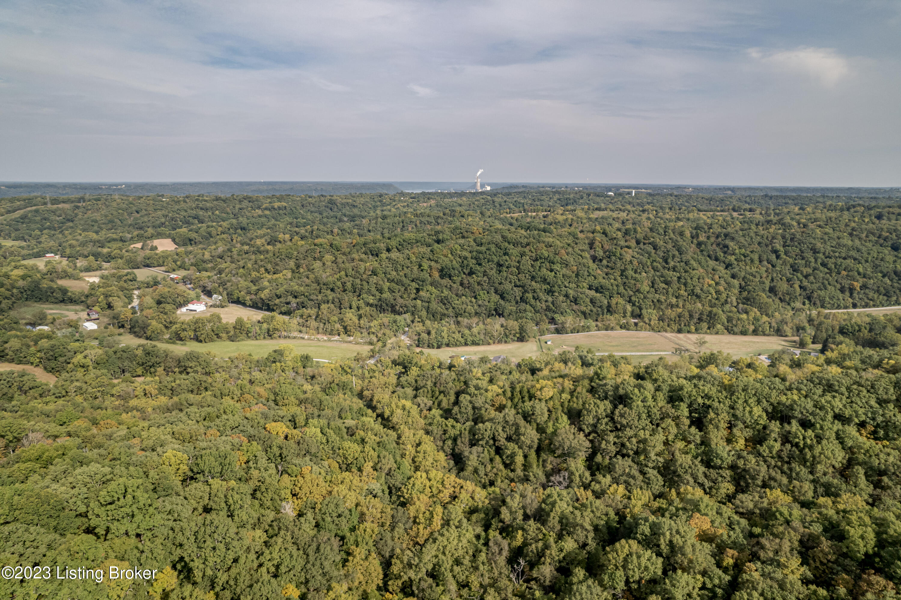 8001 Covington Ridge Road La Grange, KY 40031 - Photo 20 of 27 DJI_0845