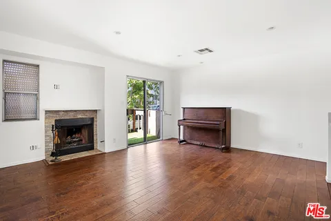 $799,900 | 1628 North Formosa Avenue, Unit A, Los Angeles, CA 90046