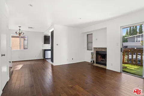 $799,900 | 1628 North Formosa Avenue, Unit A, Los Angeles, CA 90046
