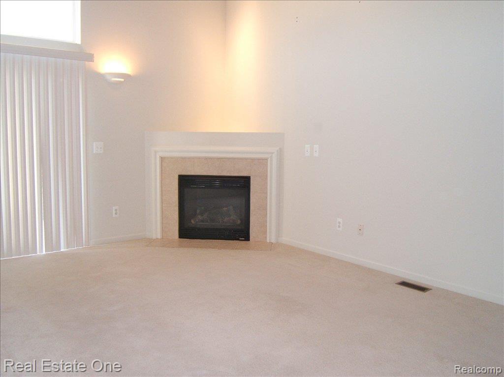 83 Sedum Road, Unit 142 Howell, MI 48843 - Photo 6 of 23 GRfireplace