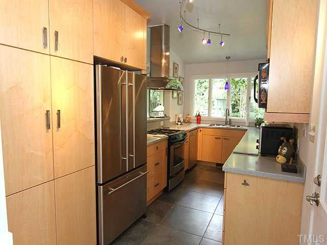 5407 Springfield Drive Raleigh, NC 27609 - Photo 7 of 24 Photo 7