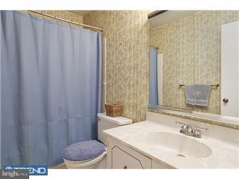 113 Harvest Road Logan Township, NJ 08085 - Photo 11 of 12 Bathroom