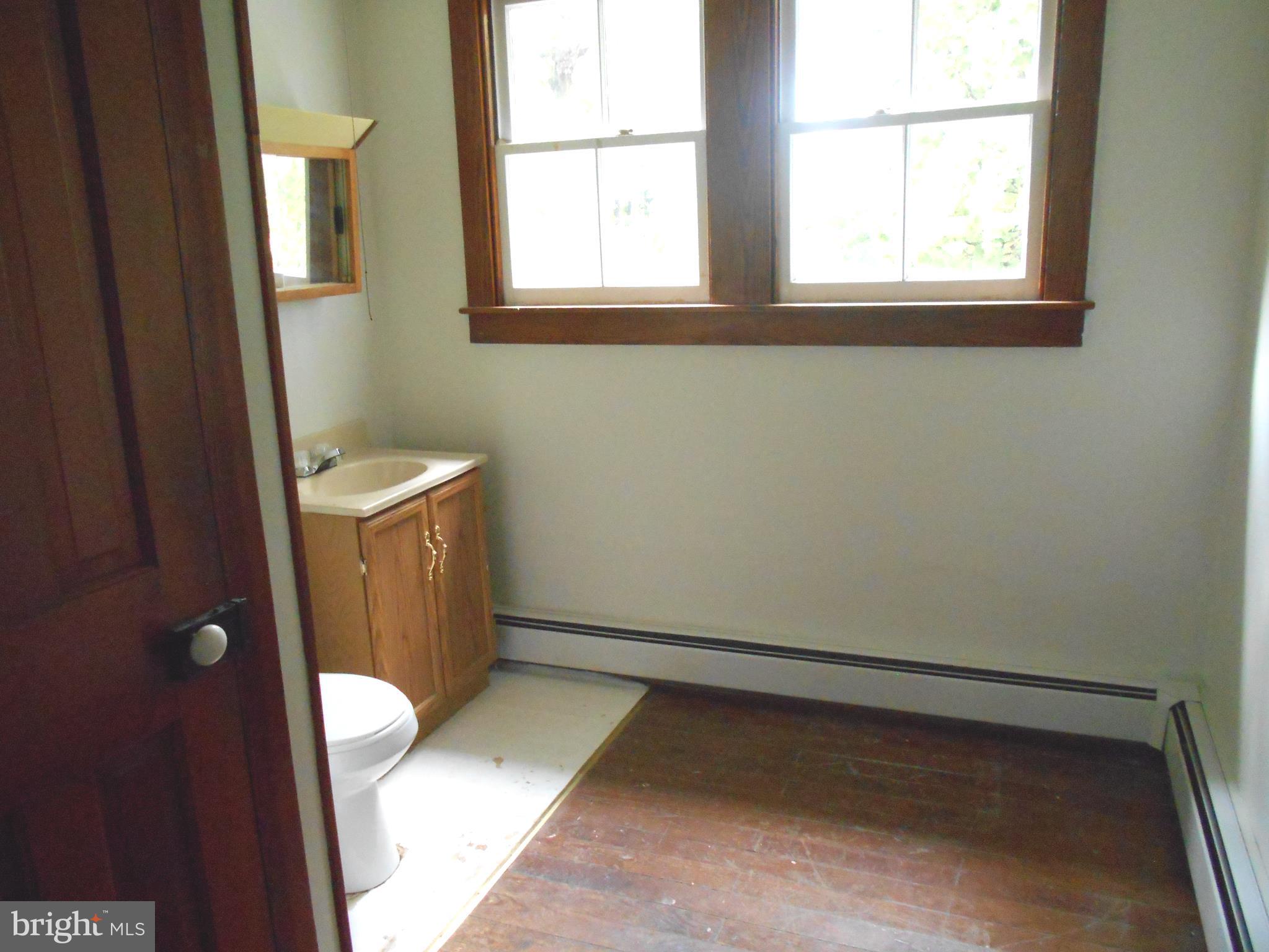 1929 Carrollton Road Finksburg, MD 21048 - Photo 17 of 18 1/2 BATH 2ND FLOOR