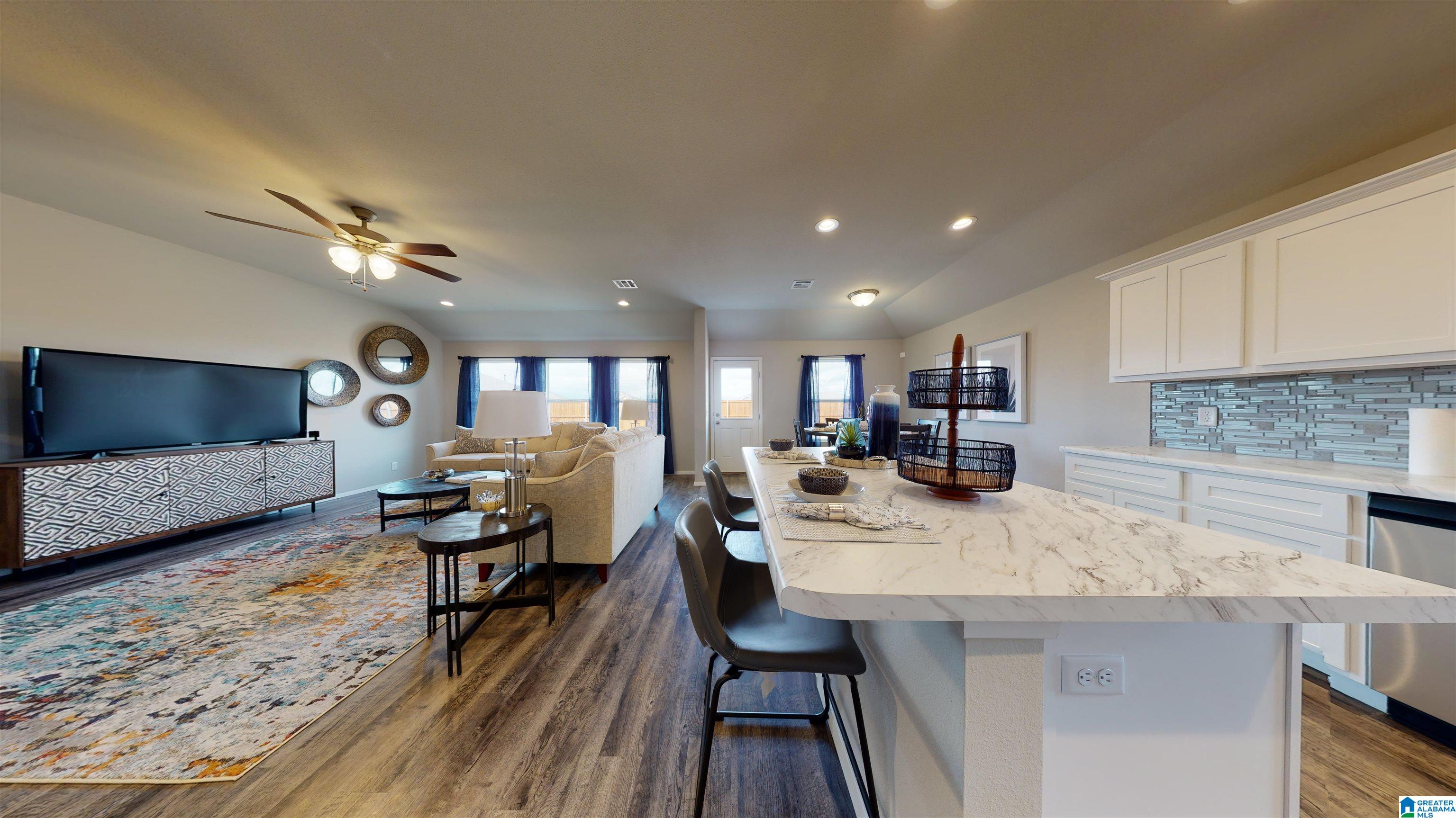 865 Camden Loop Calera, AL 35040 - Photo 3 of 10