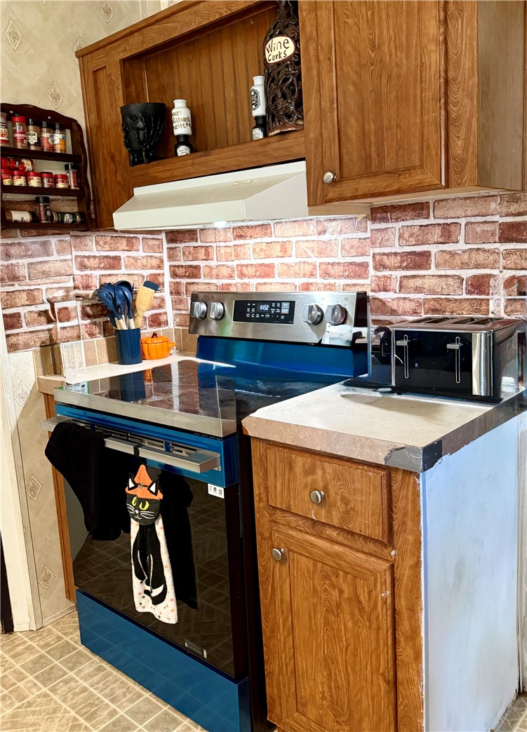 6910 Greenfield Road Blackshear, GA 31516 - Photo 4 of 10