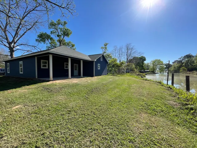 $370,000 | 450 Gov Hogg Drive, Point Blank, TX 77364