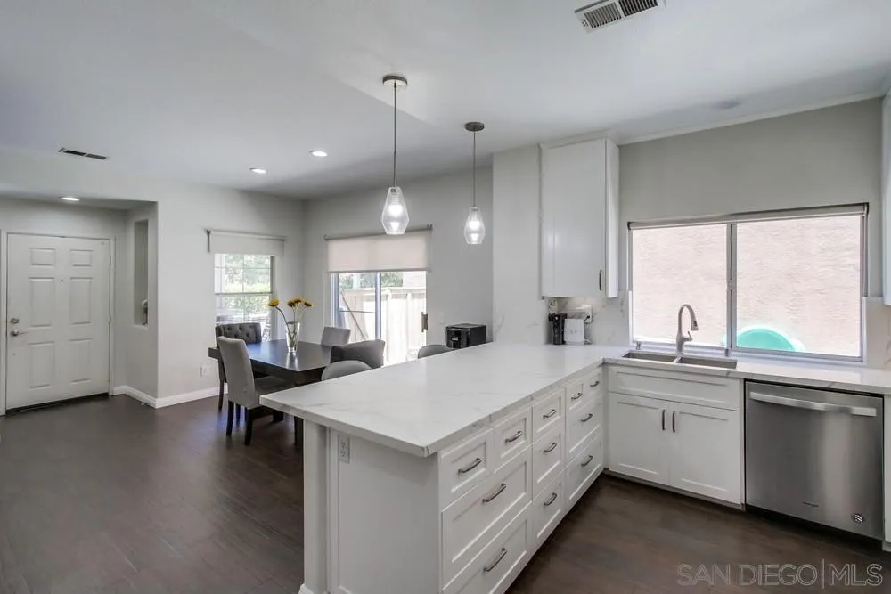 1564 Gold Run Road Chula Vista, CA 91913 - Photo 11 of 32 Gallery Image 11