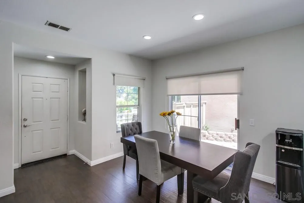 1564 Gold Run Road Chula Vista, CA 91913 - Photo 6 of 32 Gallery Image 6