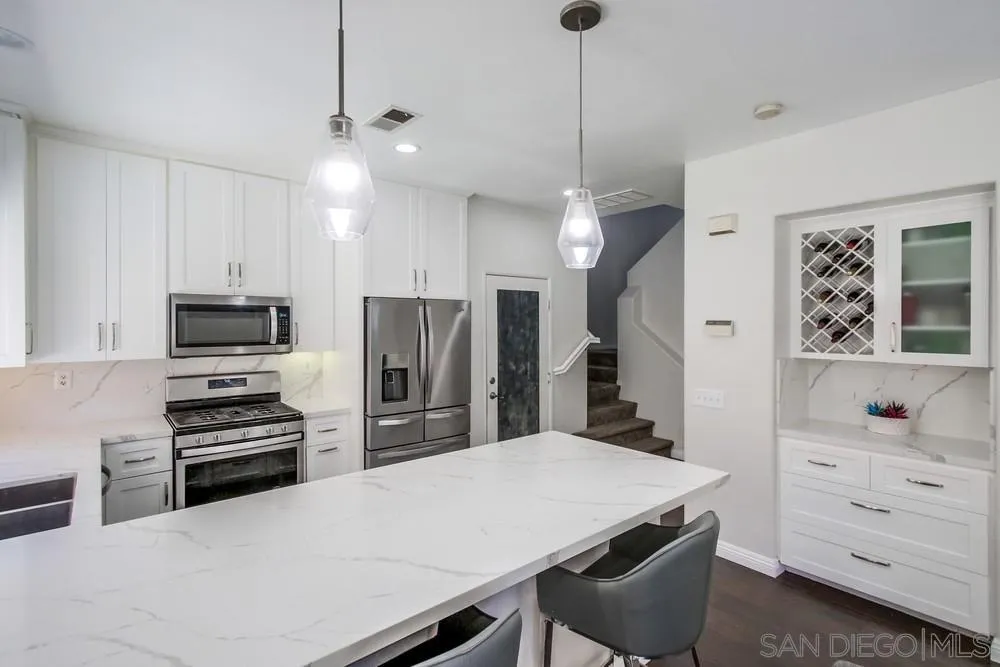 1564 Gold Run Road Chula Vista, CA 91913 - Photo 9 of 32 Gallery Image 9