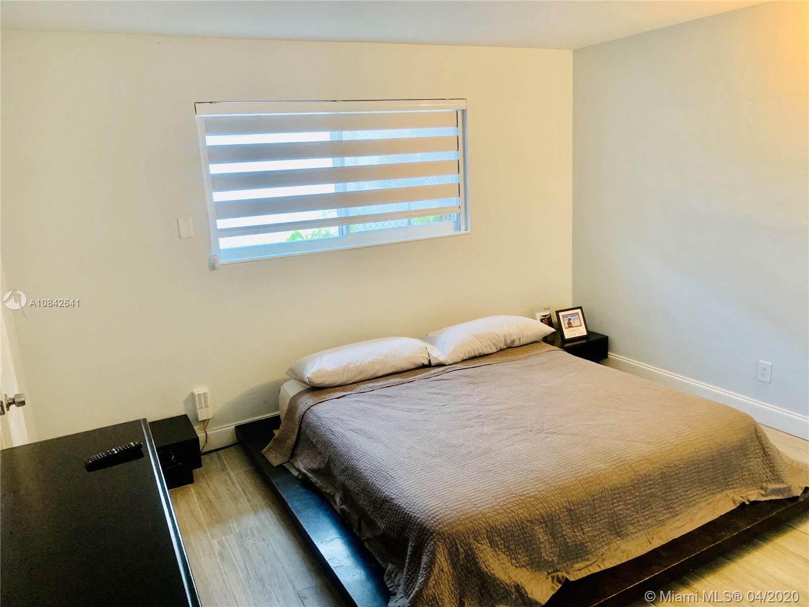 1925 North 38th Avenue Hollywood, FL 33021 - Photo 14 of 27