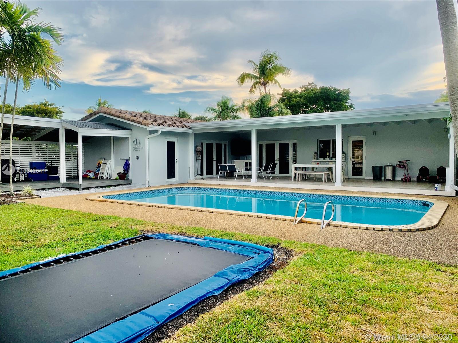 1925 North 38th Avenue Hollywood, FL 33021 - Photo 18 of 27
