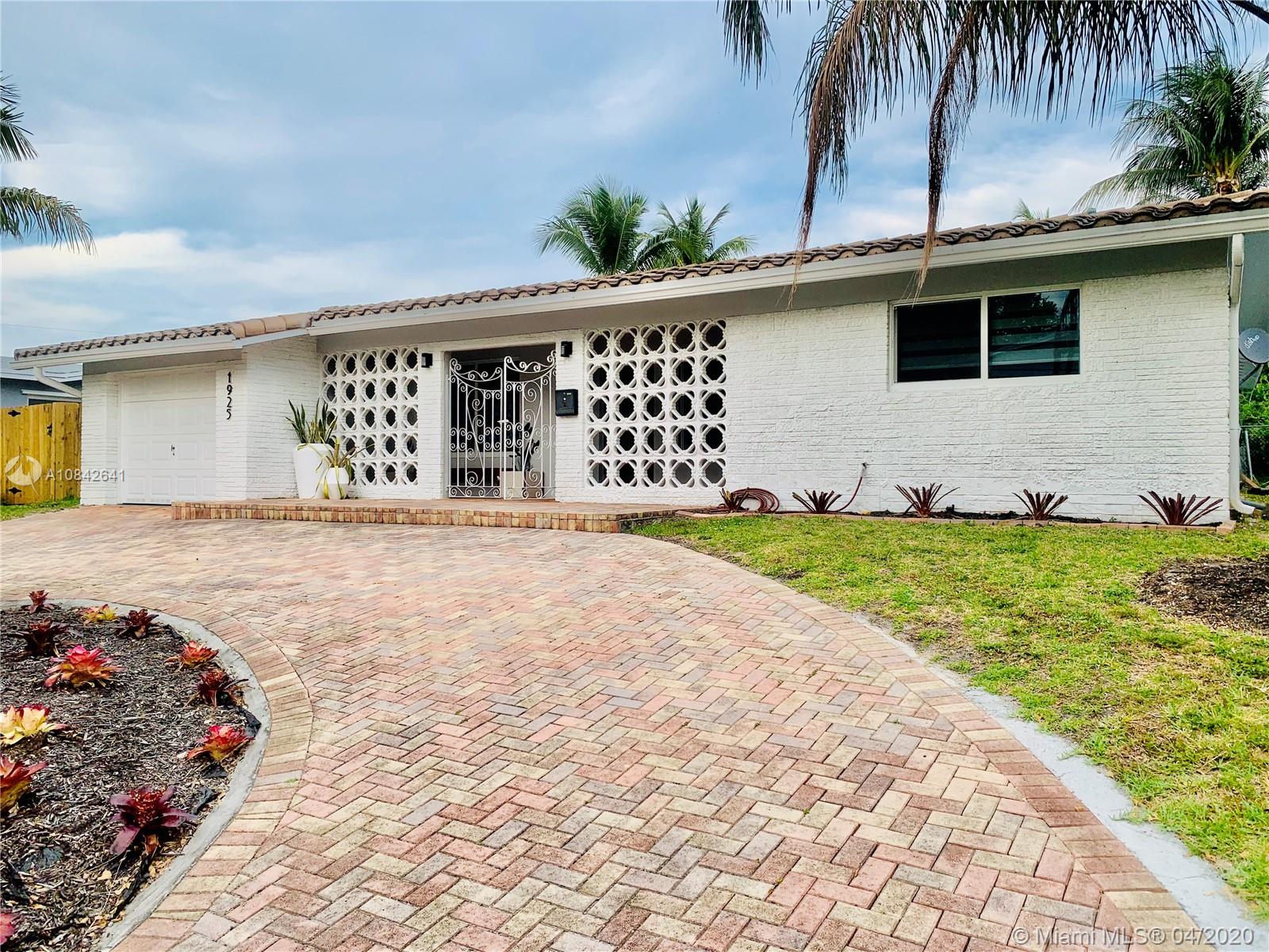 1925 North 38th Avenue Hollywood, FL 33021 - Photo 6 of 27