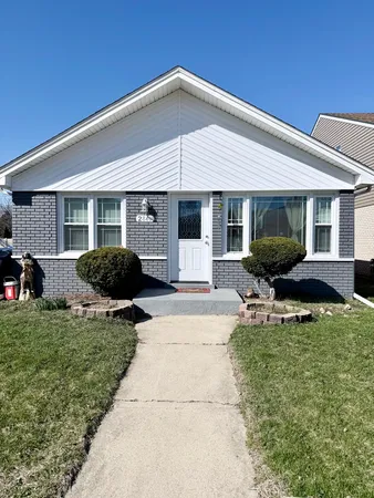 $2,500 | 2840 140th Street, Blue Island, IL 60406