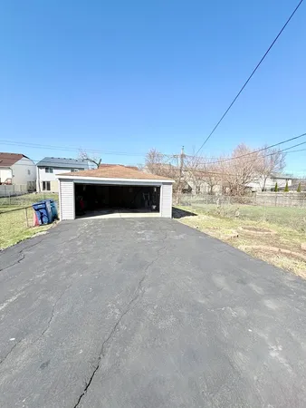 $2,500 | 2840 140th Street, Blue Island, IL 60406