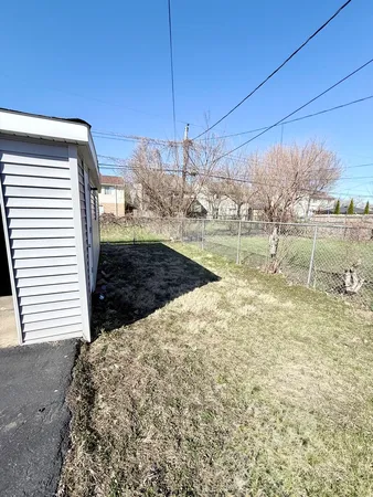 $2,500 | 2840 140th Street, Blue Island, IL 60406