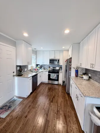 $2,500 | 2840 140th Street, Blue Island, IL 60406