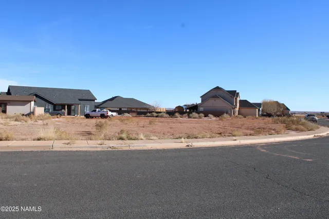 $39,000 | 1966 Round House Drive, Winslow, AZ 86047