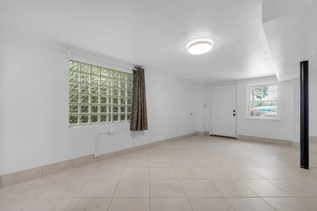 $2,500 | 2208 Escambia Drive, Tallahassee, FL 32304