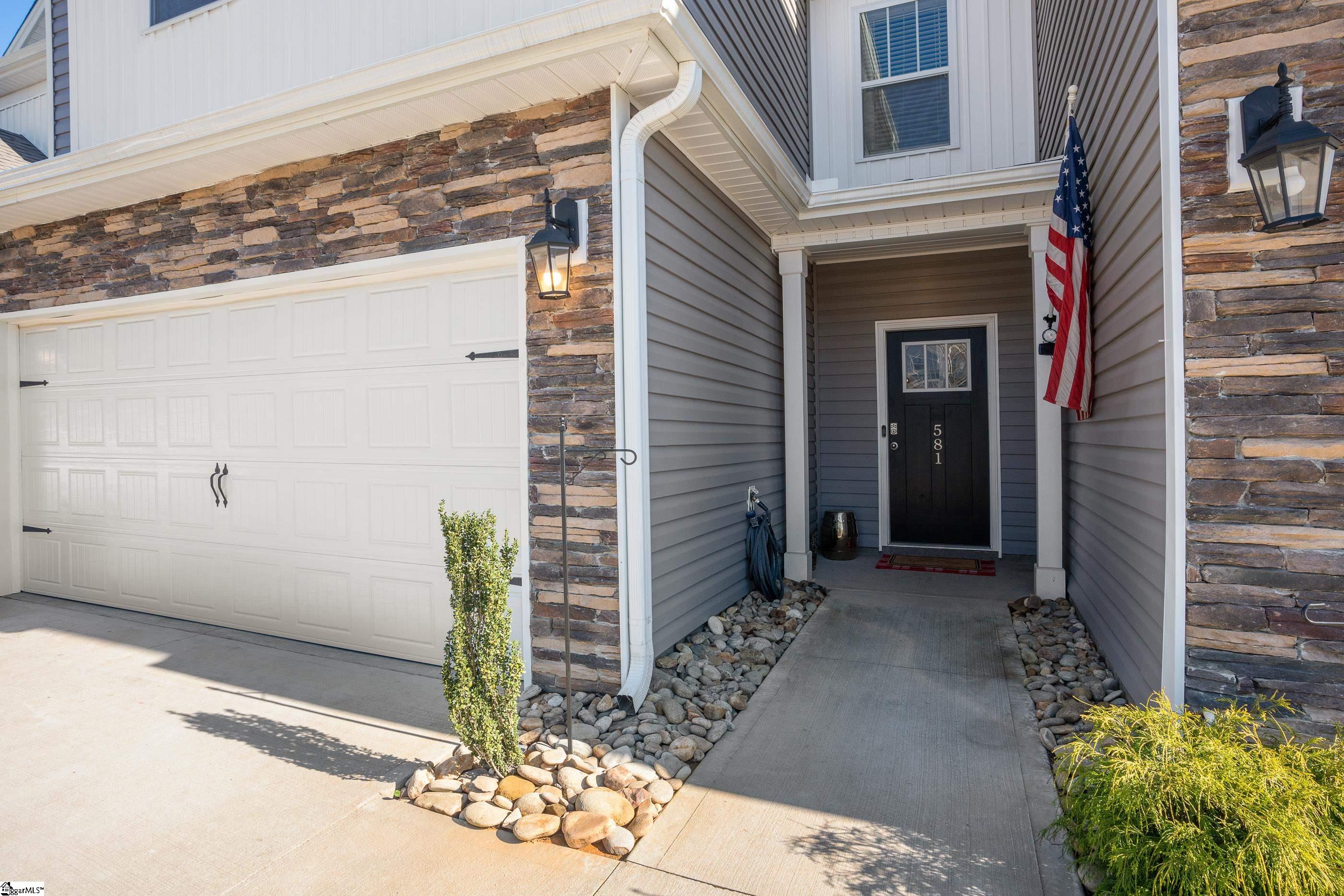 581 Yellow Fox Road Greer, SC 29650 - Photo 5 of 30 Gallery Image 5