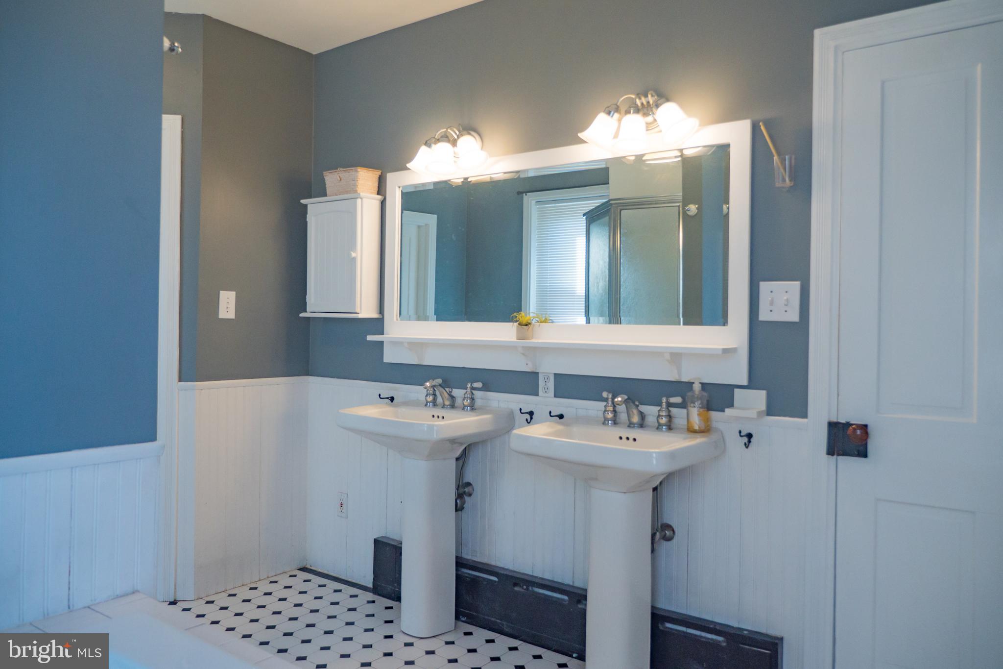 313 Chestnut Street Spring City, PA 19475 - Photo 16 of 25