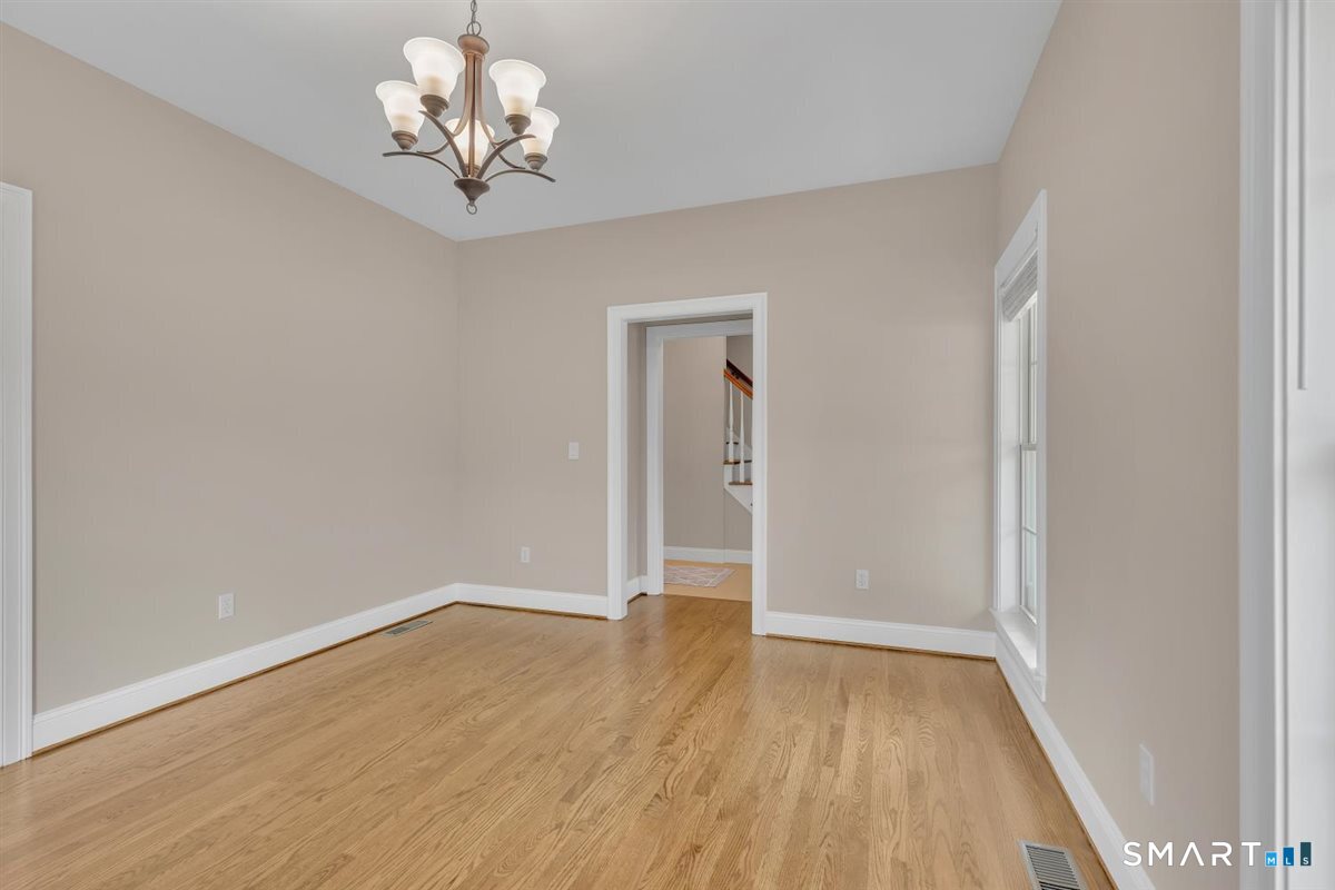 2 Chapman Chase Windsor Locks, CT 06096 - Photo 20 of 40